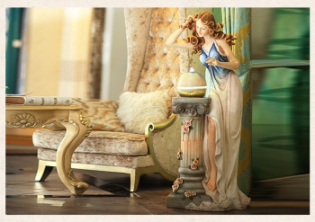 Decor cô gái trang trí nhà DCA 002